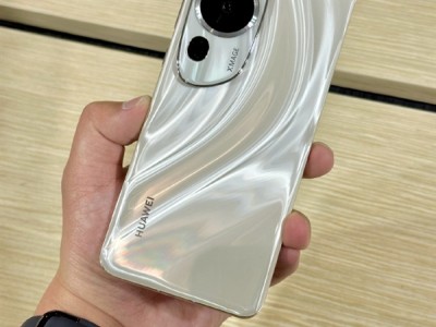 爱惜！华为P60、Mate X3系列维修费来了：最高够买台iPhone 14